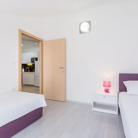 Villa Apartments Kordic Kaštela Habitación foto