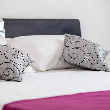 Villa Apartments Kordic Kaštela Habitación foto