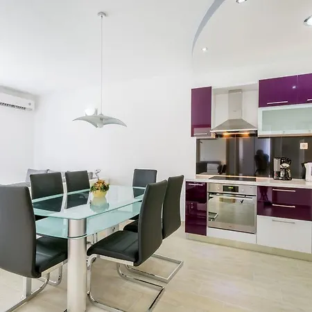 Villa Apartments Kordic Kaštela Habitación foto